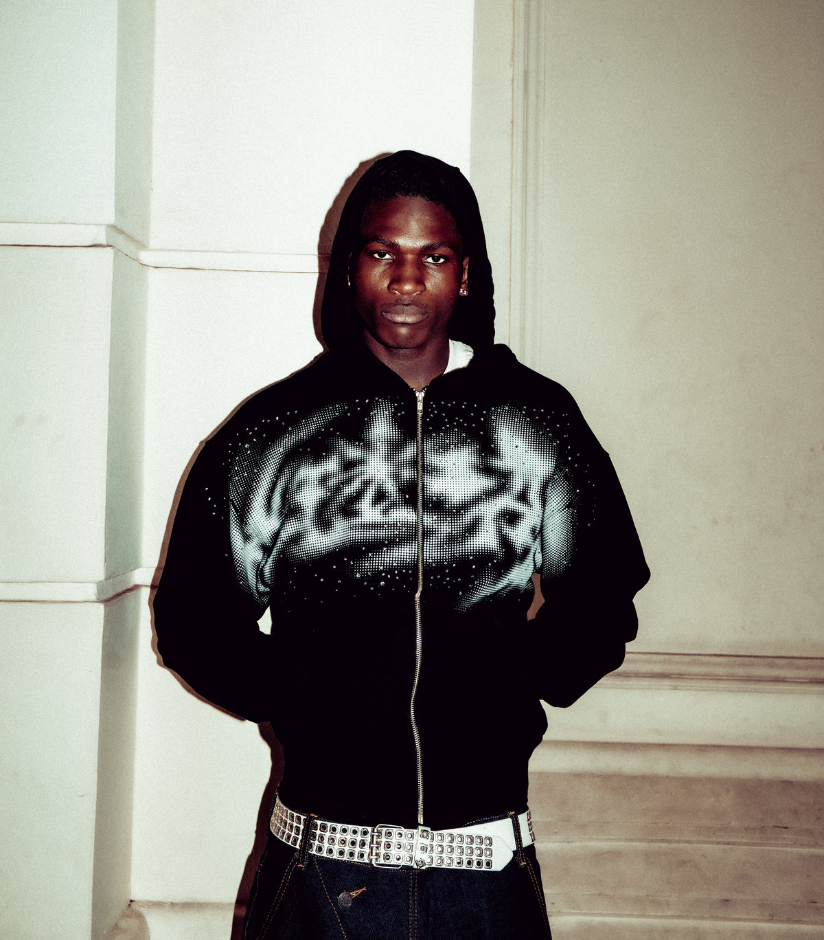 [PRE-ORDEN] HEAVYWEIGHT ZIPPER BLACK "EIGHT POINTS"