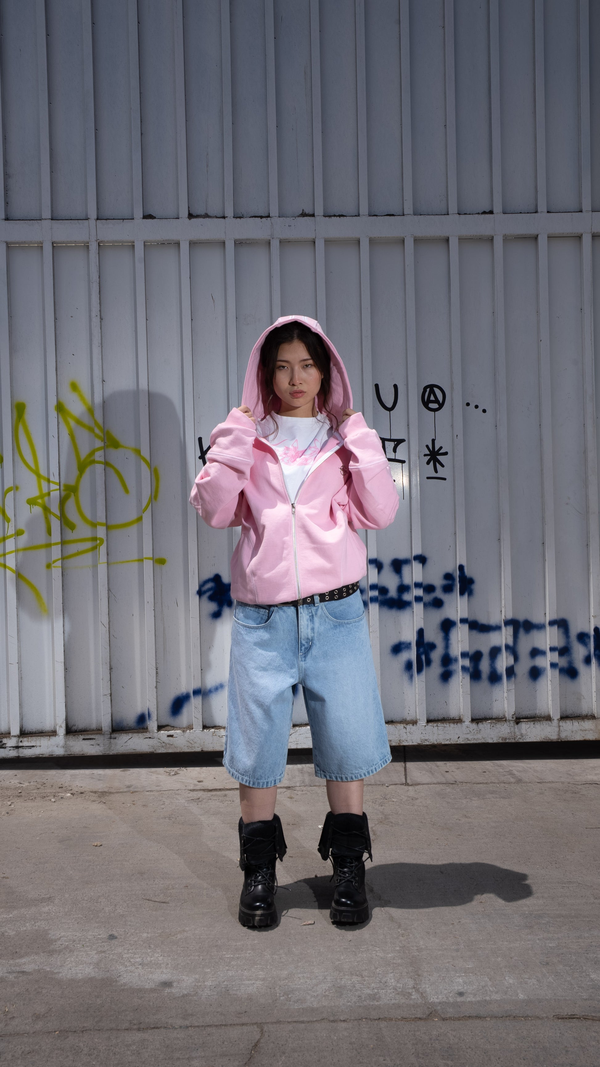 HEAVYWEIGHT LAST DAY ON EARTH ZIP UP HOODIE - ROSE