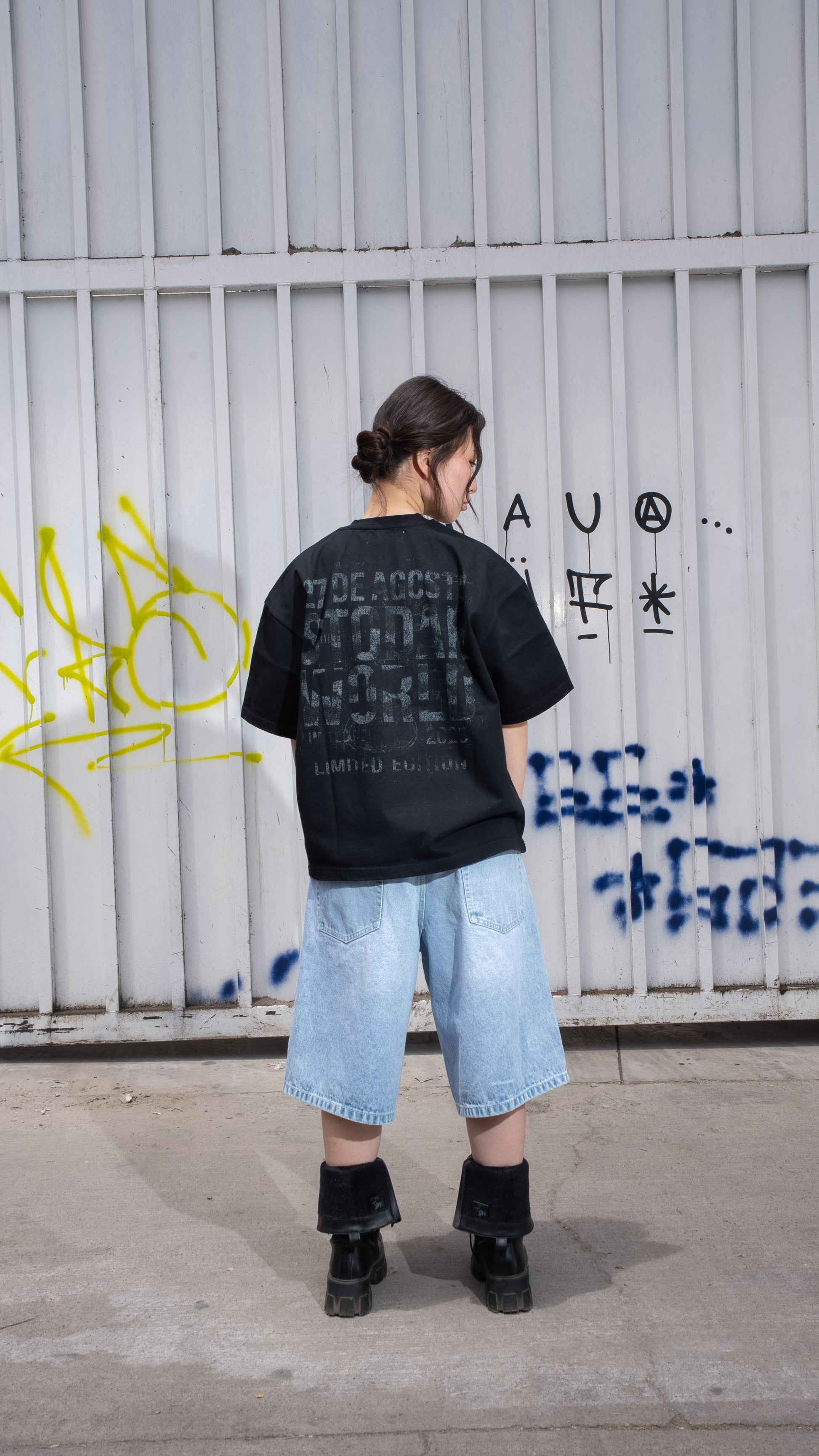 HEAVYWEIGHT TEE ANNIVERSARY