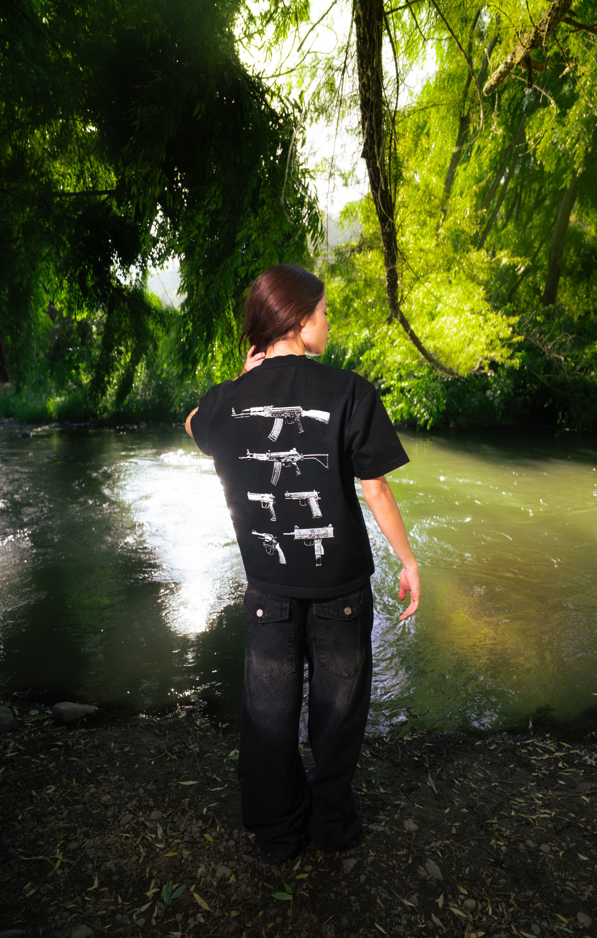 HEAVYWEIGHT TEE SELL PEACE LIKE ITS DRUGS